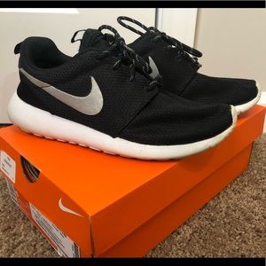 Black Nike Free Run 👟